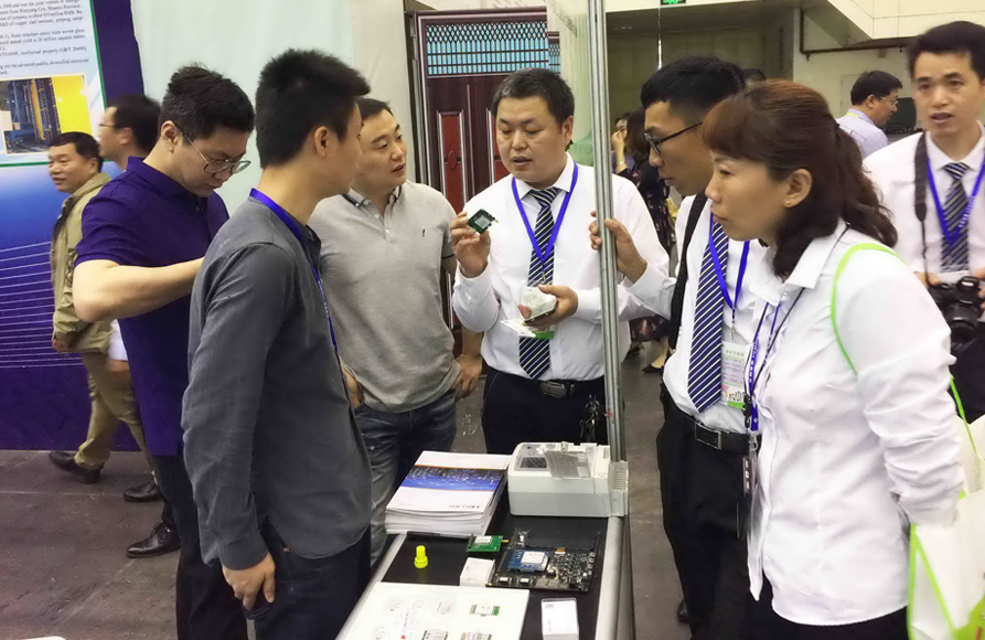 1525312305788210.png 3.png